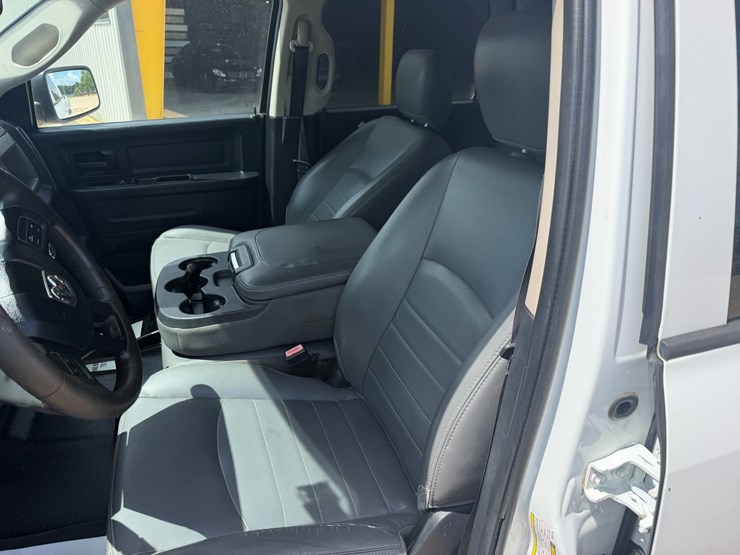 2015-dodge-ram-1500-image-7