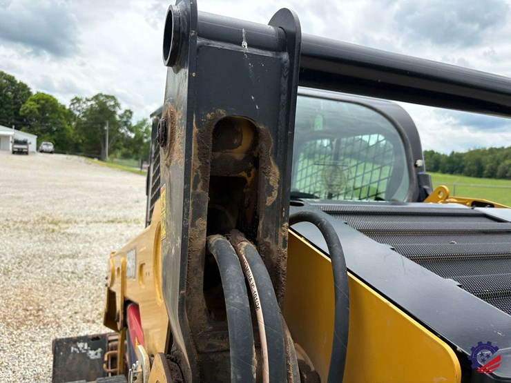 2022-caterpillar-259d3-image-64
