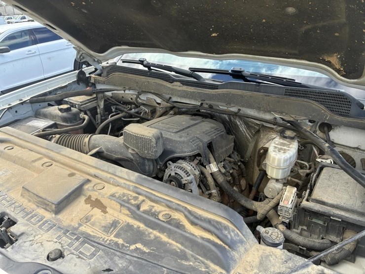 2018-chevrolet-2500hd-image-6