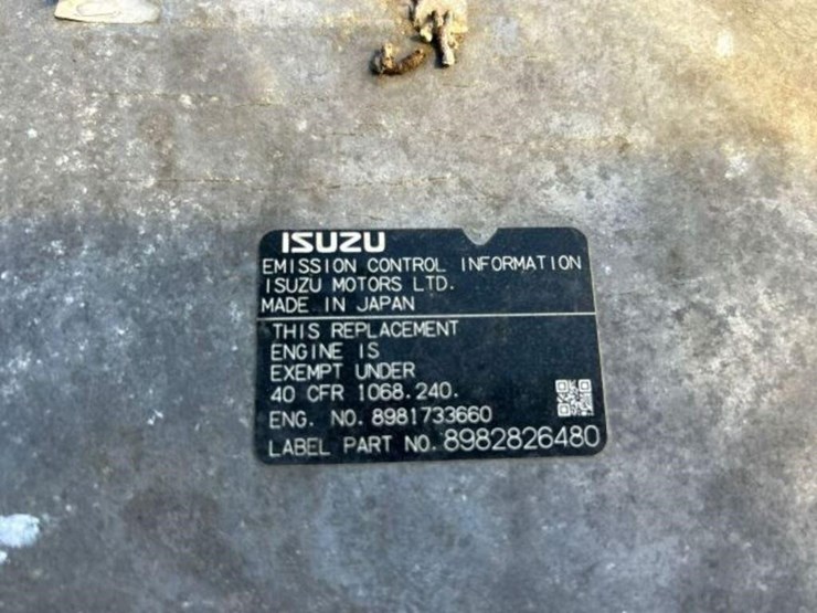 2015-isuzu-nrr-image-20