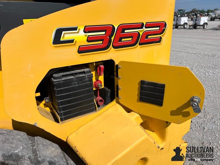 2022-new-holland-c362-image-16