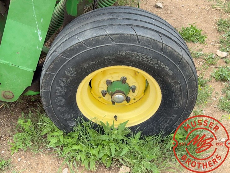john-deere-946-image-16
