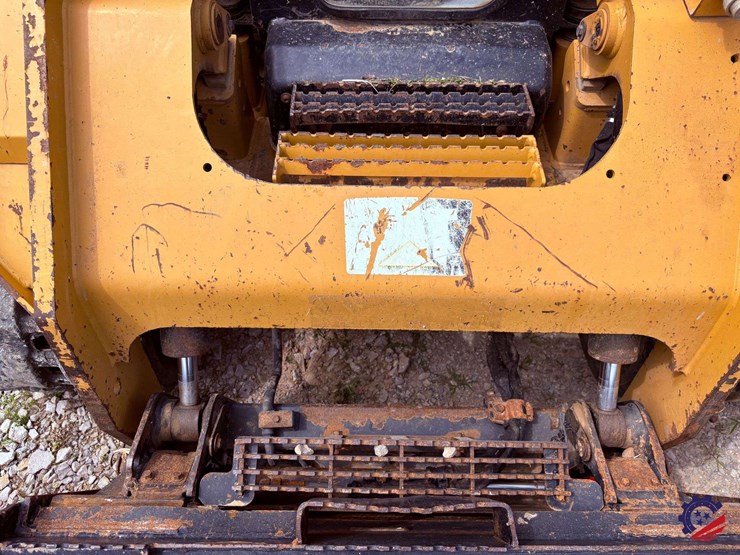 2018-caterpillar-299d2-xhp-image-45