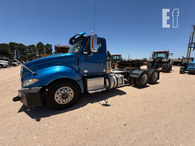 2016-international-prostar-image-1