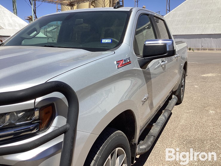 2020-chevrolet-silverado-1500-lt-image-11