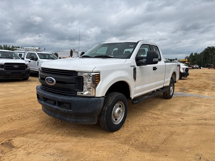2018-ford-f250-image-2