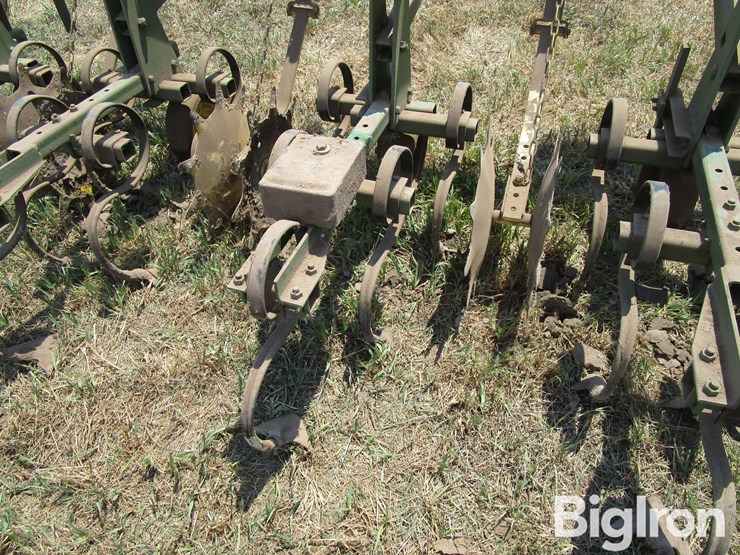 john-deere-825-image-17