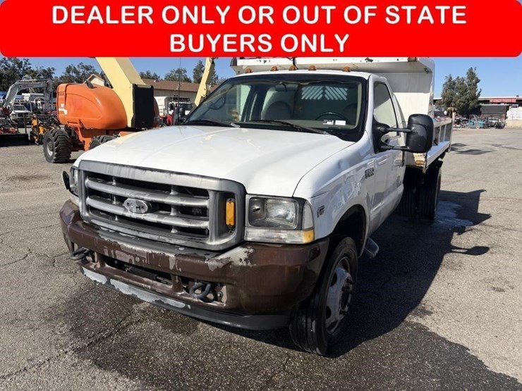 2002-ford-f550-image-1