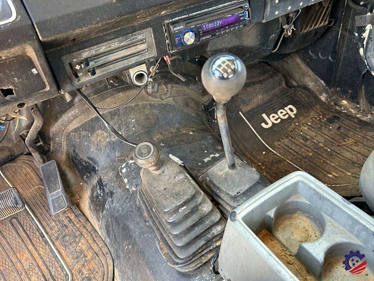 1994-jeep-wrangler-image-71