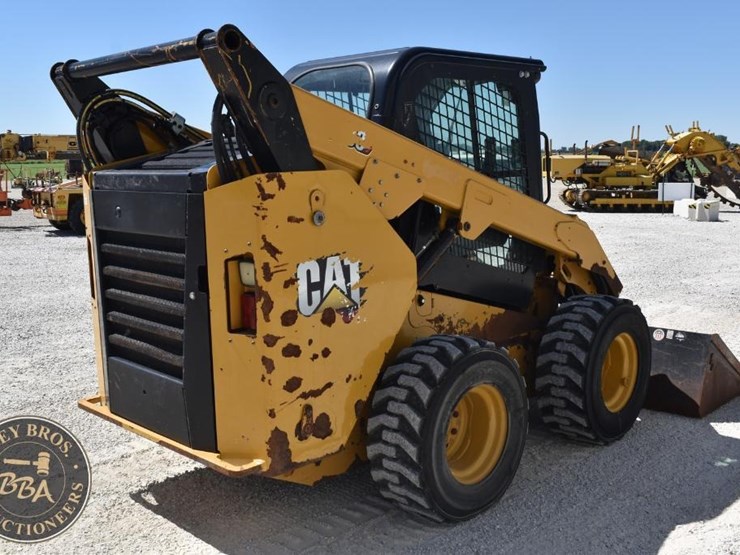 2021-caterpillar-262d3-image-6