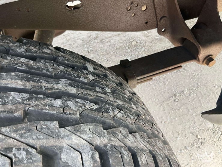 2007-ford-cargo-image-30