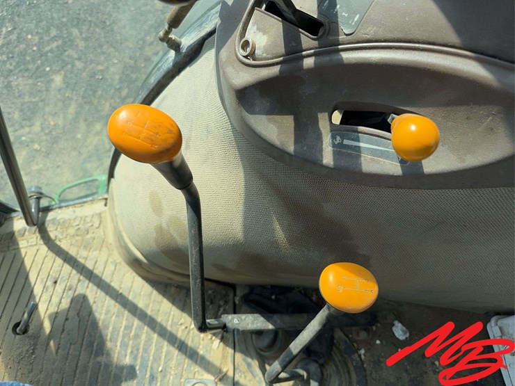 2003-john-deere-5520-image-29