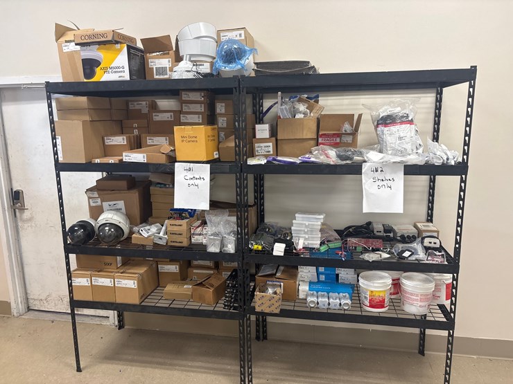 #4010-•-shelving-unit-and-contents-image-8