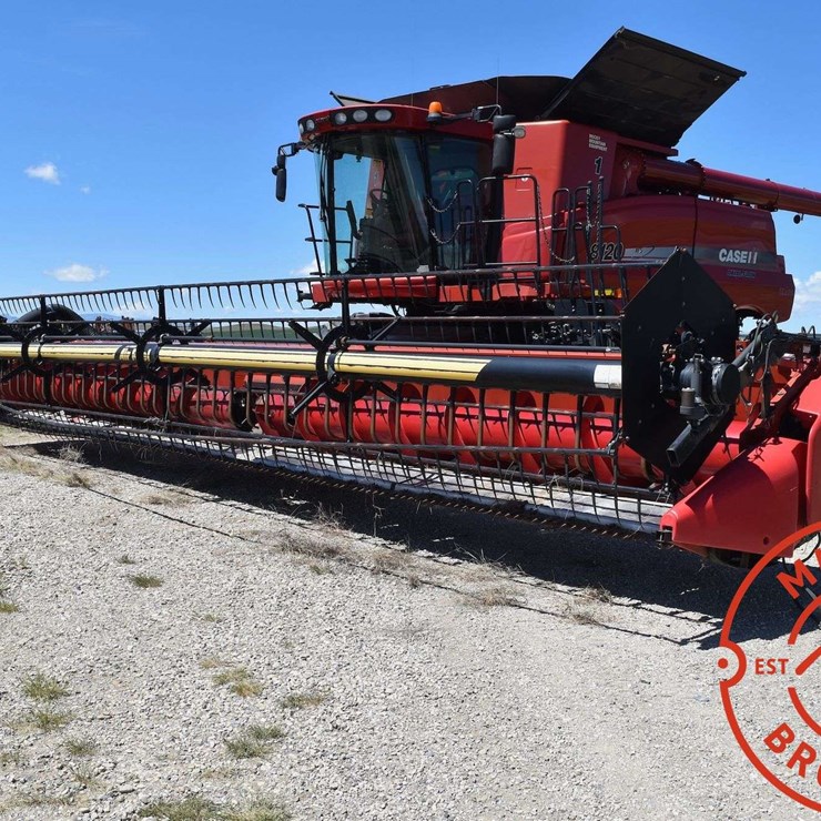 2011 CASE IH 3020