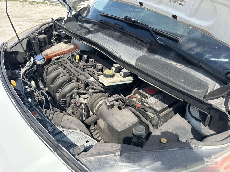2015-ford-transit-connect-image-8