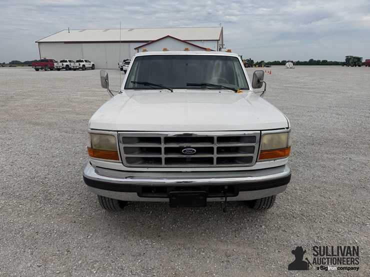1996-ford-f350-xlt-image-2