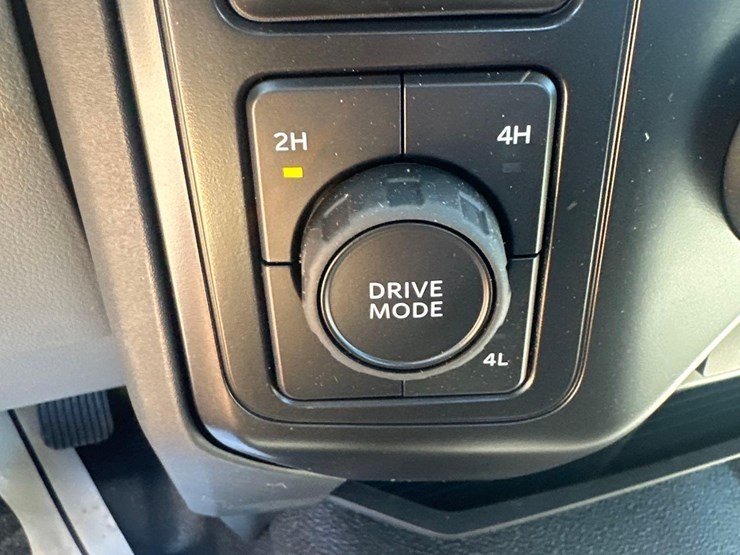 2026-ford-f550-xl-image-58