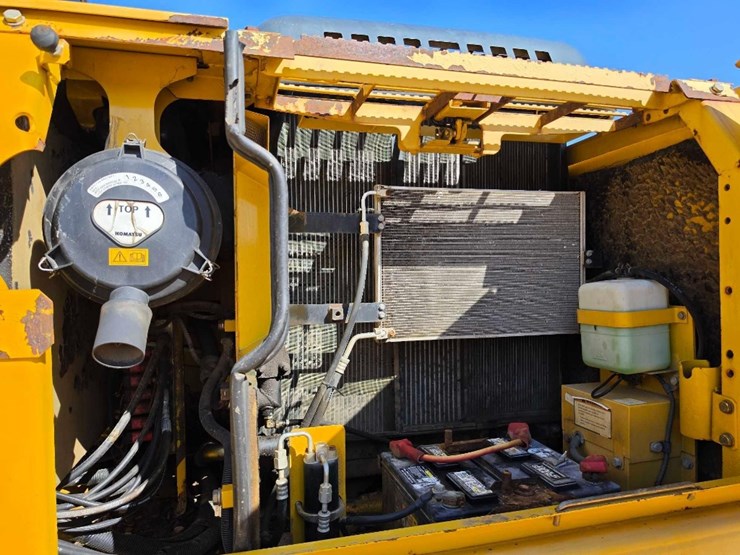 komatsu-pc160-image-9
