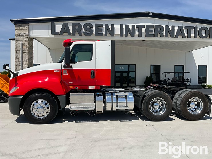 2019-international-lt-image-8