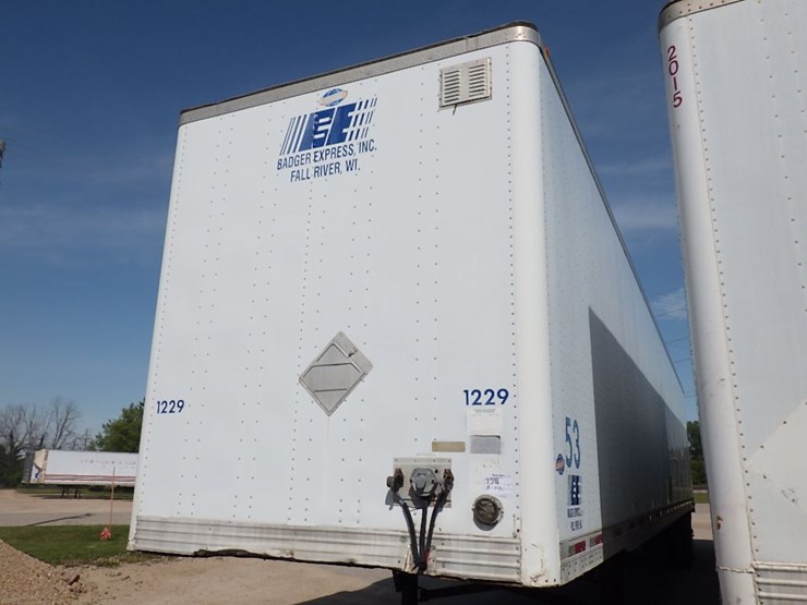 2005-utility-4000d-x-image-1