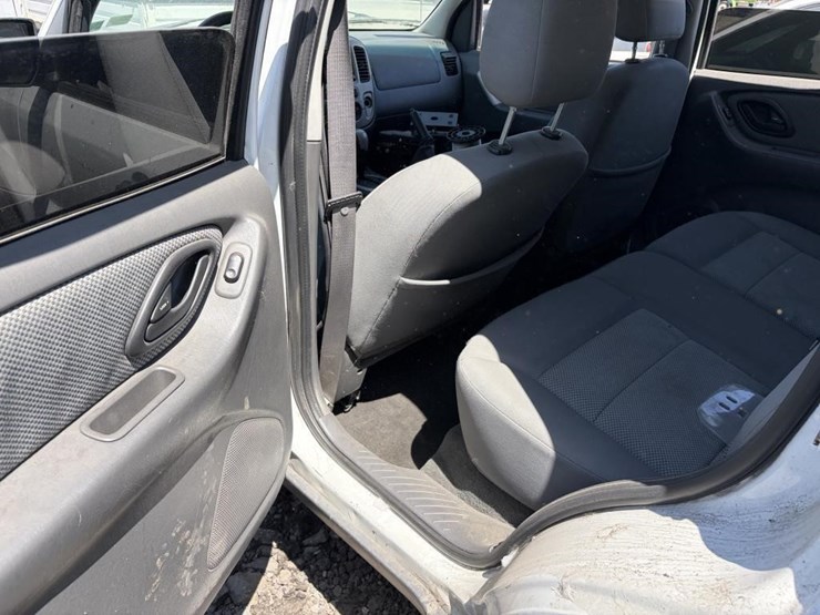2006-ford-escape-hybrid-image-12