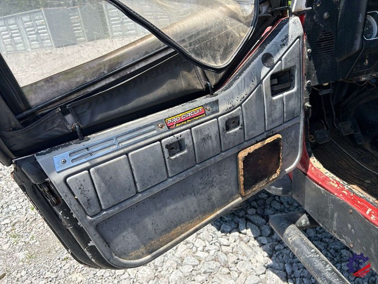 1994-jeep-wrangler-image-65