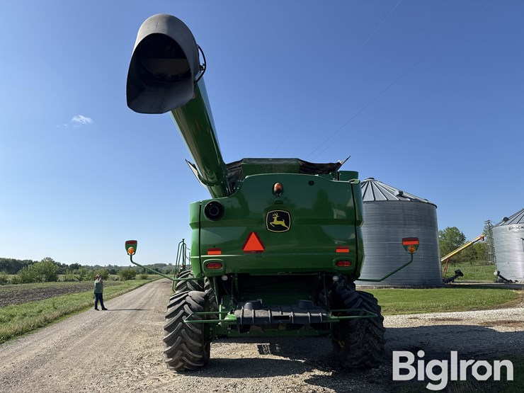 2017-john-deere-s680-image-6