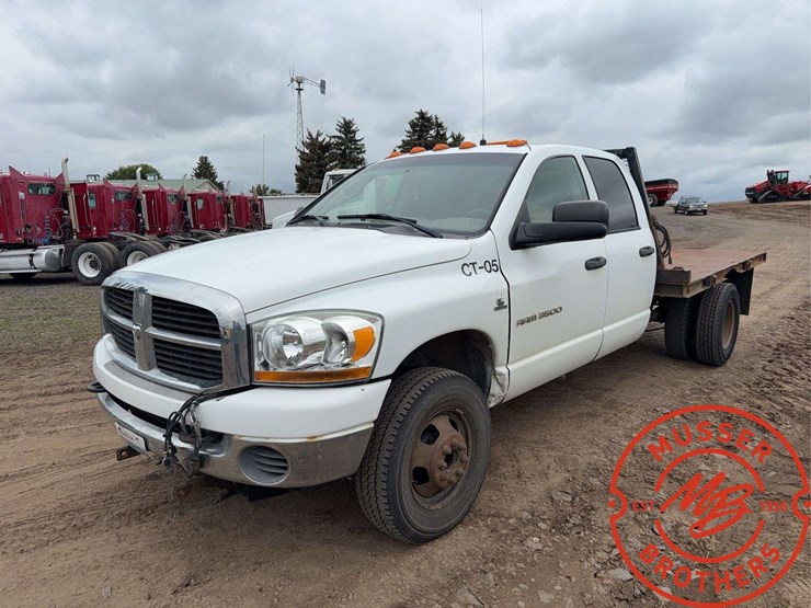 2006-dodge-ram-3500-image-8