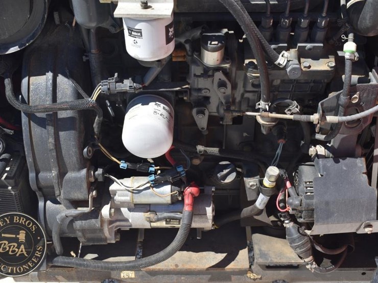 2007-bobcat-s250-image-34