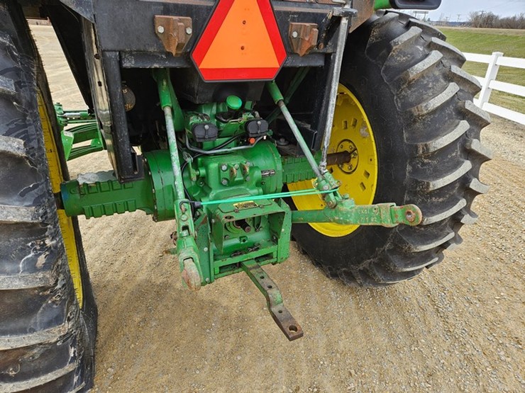 john-deere-2950-image-15