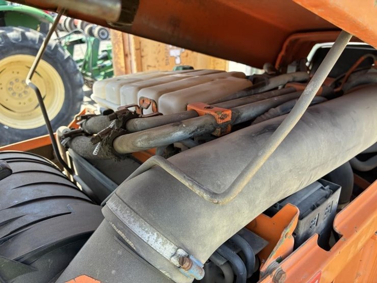 1999-john-deere-6410-image-37