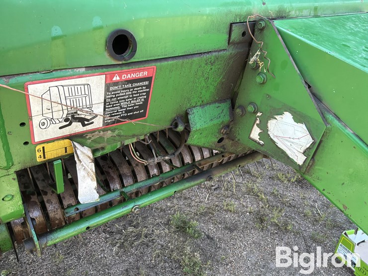 2005-john-deere-567-image-15