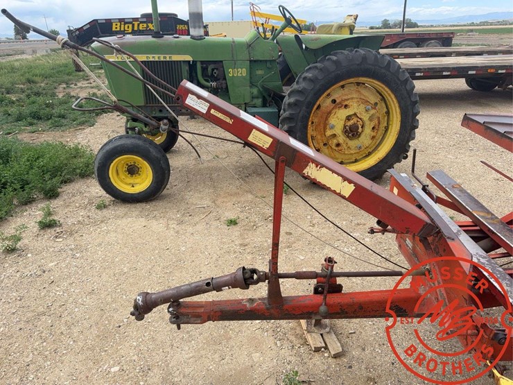 new-holland-1030-image-19