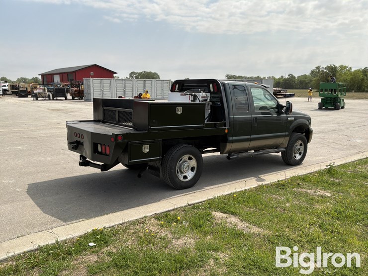 2006-ford-f350-xlt-image-5