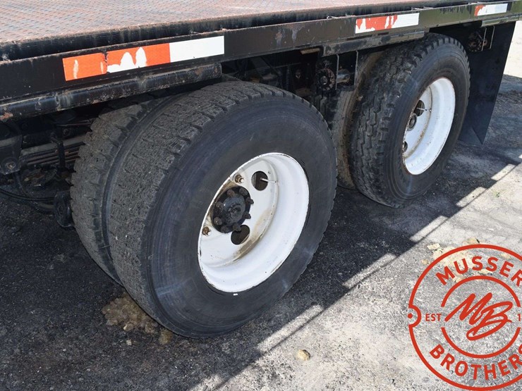 2002-ford-f750-image-22