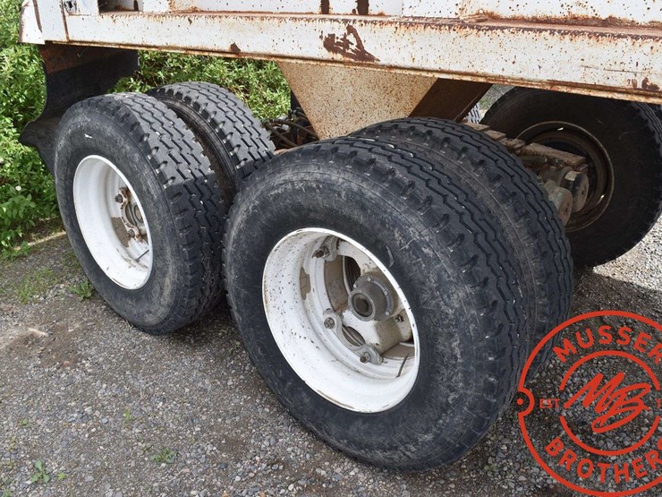 1980-clement-dump-trailer-image-23