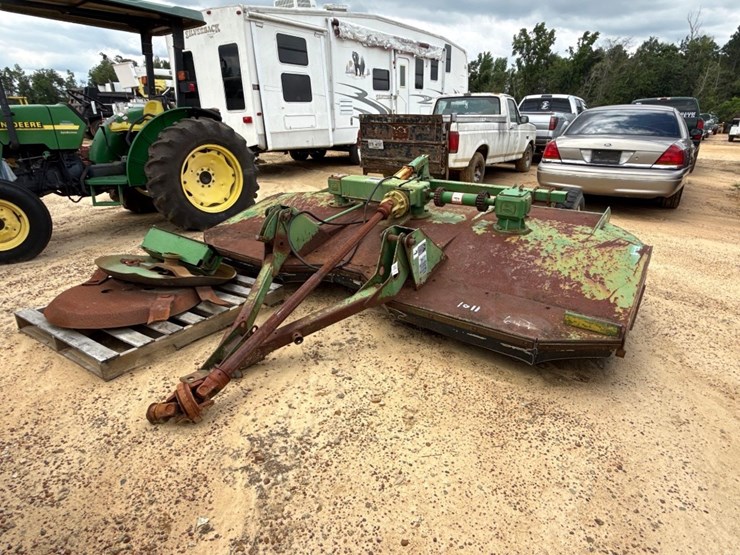 john-deere-10-image-2