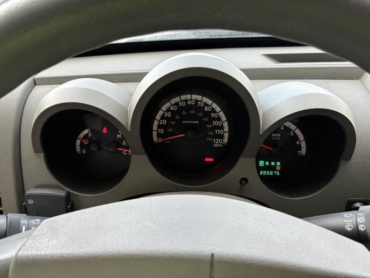 2008-dodge-nitro-image-17