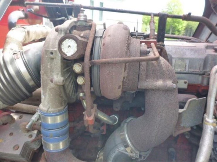 2005-gmc-t8500-image-25