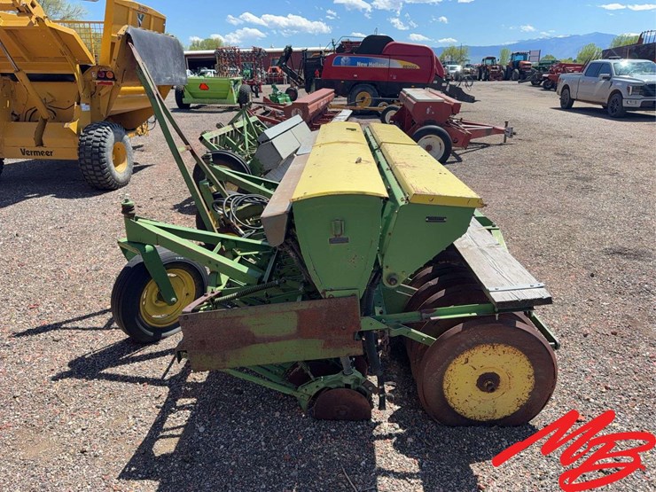 john-deere-11-image-8