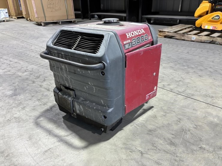 honda-eu3000is-image-2