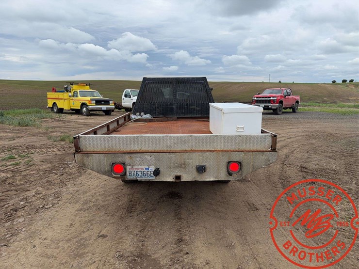2000-chevrolet-k3500-image-5