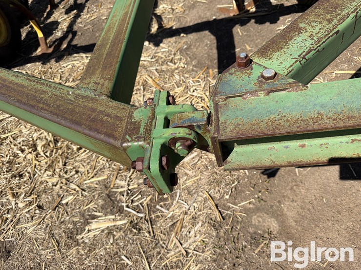 john-deere-36-image-11