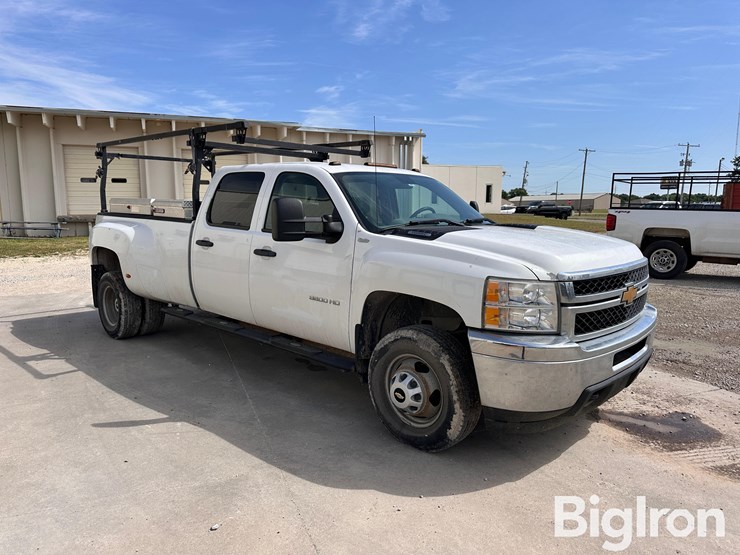 2013-chevrolet-3500hd-image-3