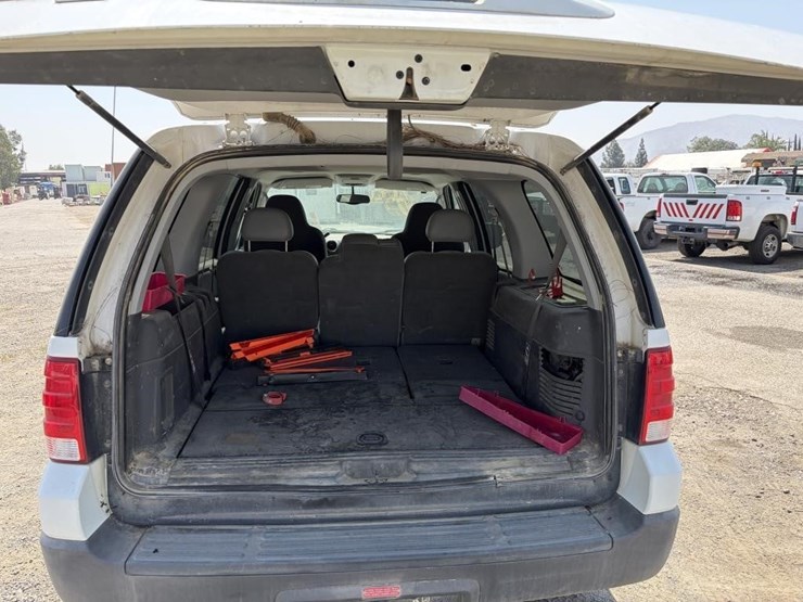 2004-ford-expedition-xlt-image-12