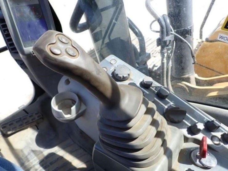 2012-deere-290g-lc-image-12