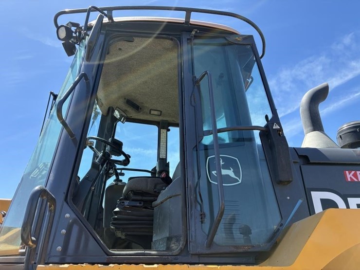 2018-deere-644k-image-18
