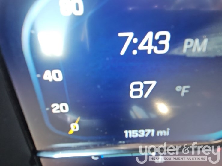 2022-chevrolet-1500-image-55
