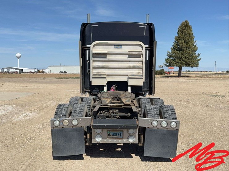 2005-kenworth-w900-image-4