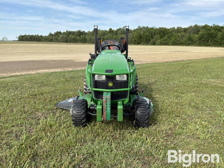 2017-john-deere-1023e-image-2